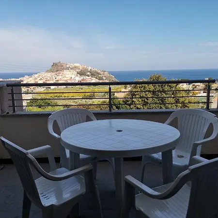 La Favola Di Manu Кастельсардо